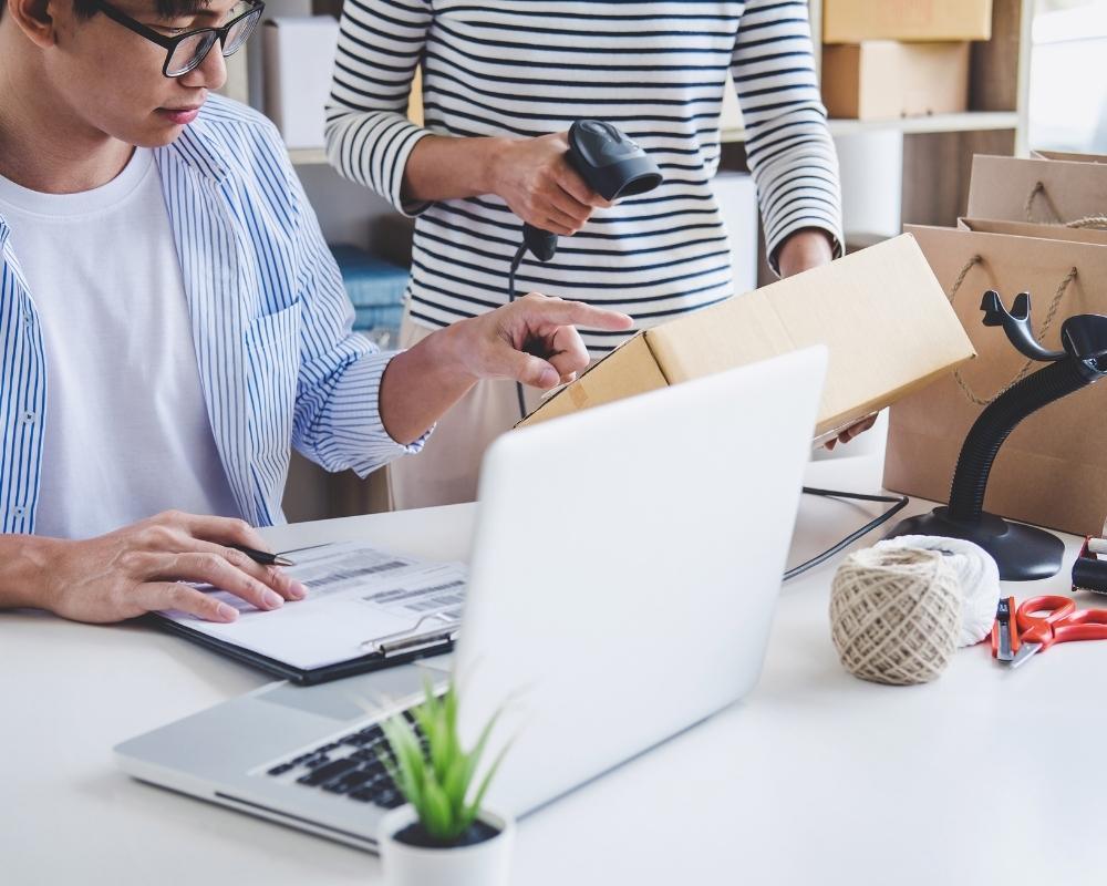 7 BENEFITS OF ONLINE SHOPPING