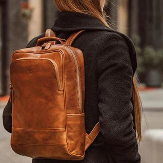 Best Stylish Weekend Travel Bags For Women
